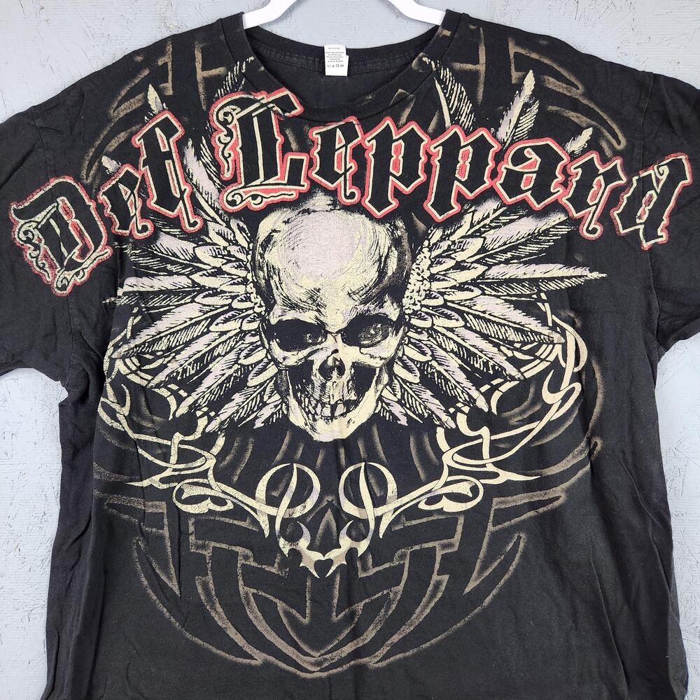Def Leppard Shirt Mens 2XL Black Skull Wings Graphic Band Tee Rock Tour Music